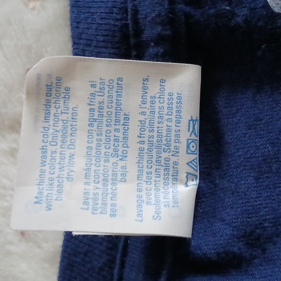 Vintage Hippie Tshirt peace love and Ukulele - Picture 12 of 13